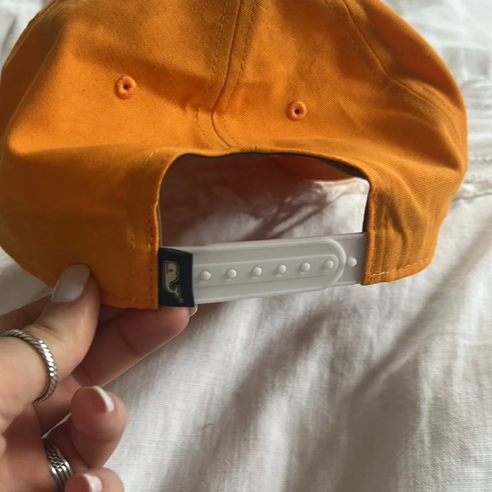 Vineyard Vines new tags